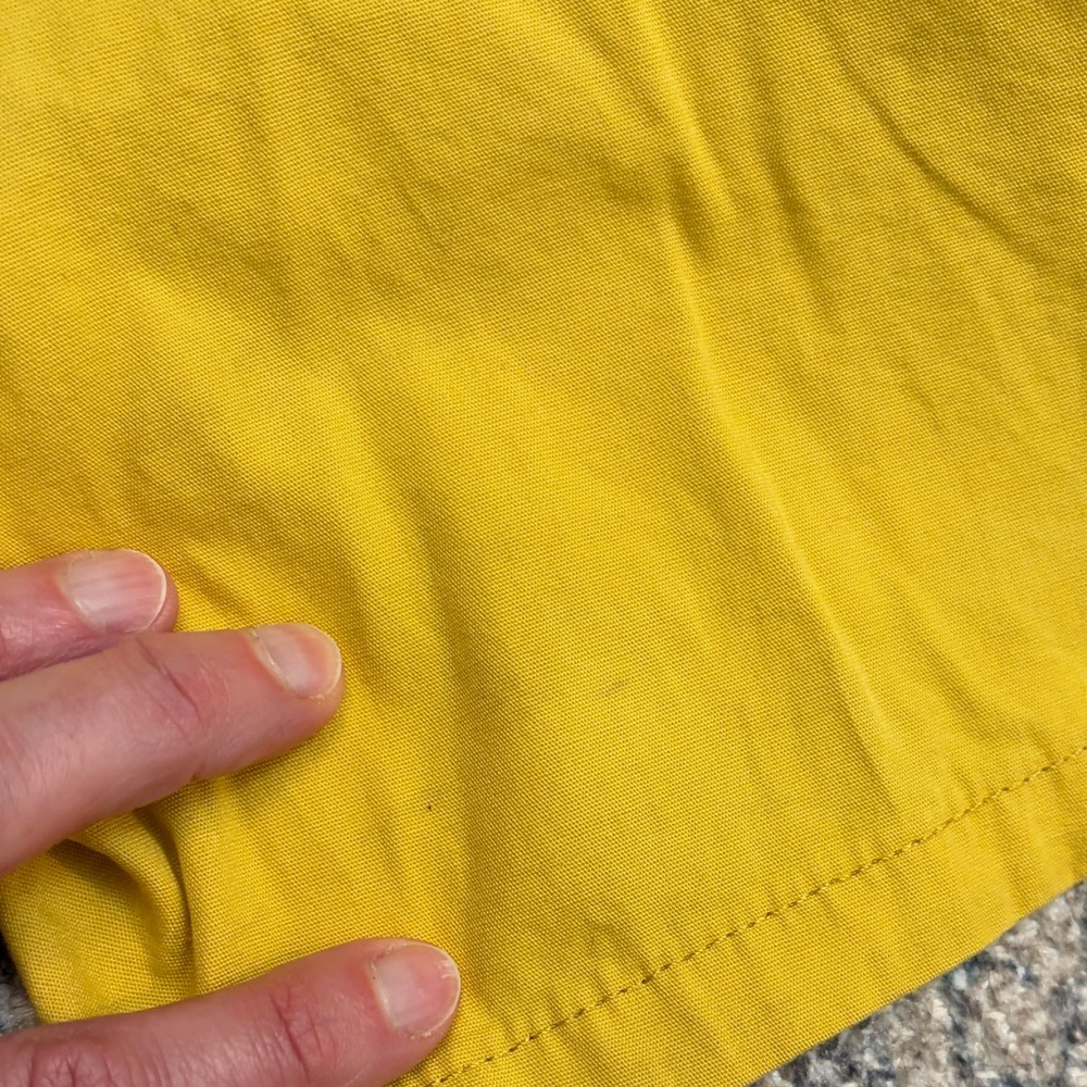 Patagonia Women’s Funhoggers Shorts Surfboard Yellow XS NWT Athleisure Outdoor - Picture 8 of 9